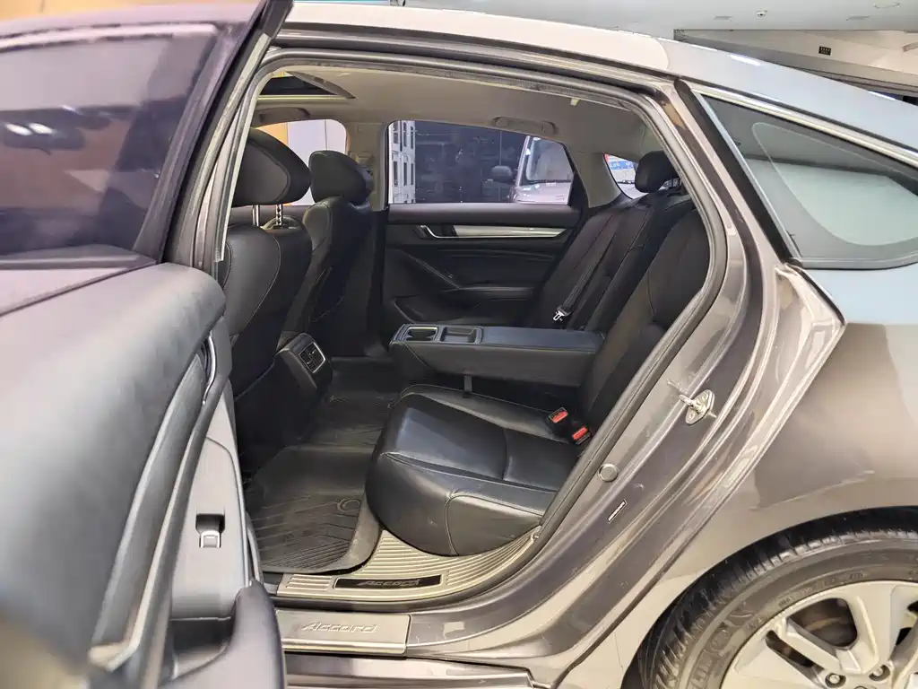 Accord 2018 260TURBO Luxury Edition China VI
