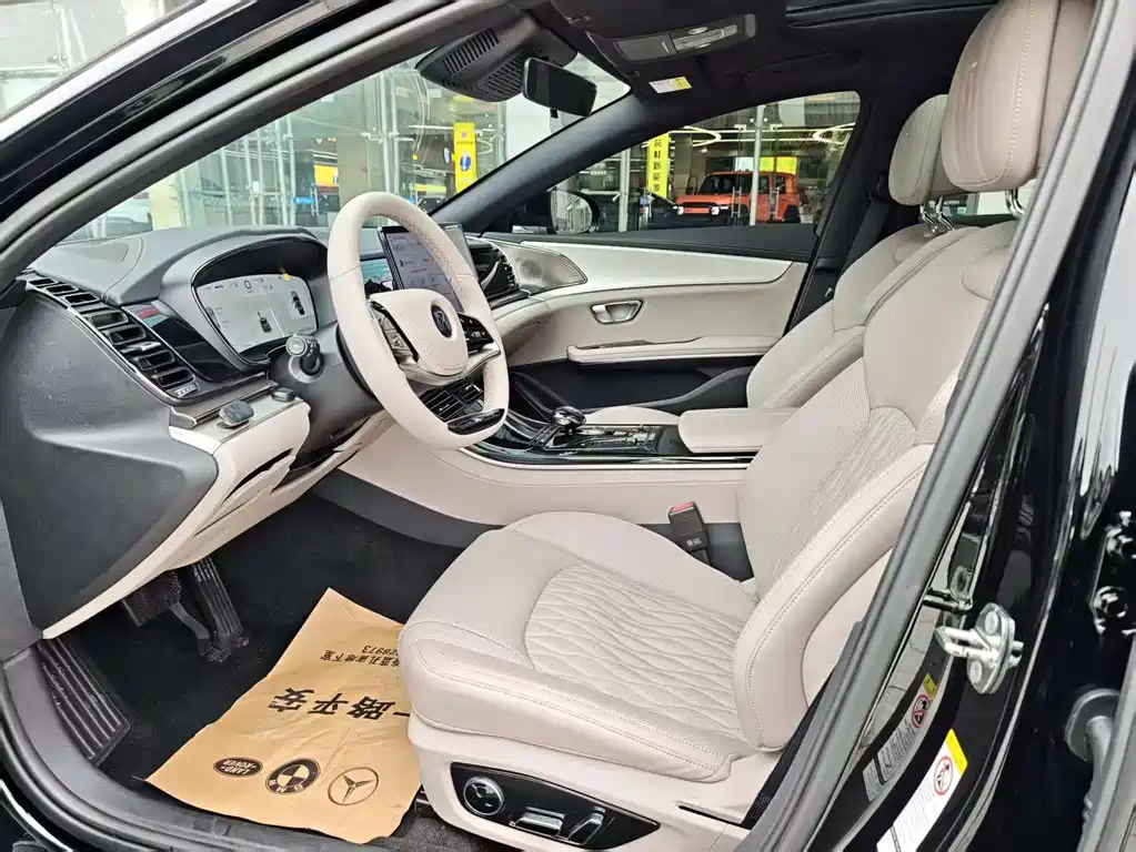 BYD Han 2025 DM-i 125KM Premium