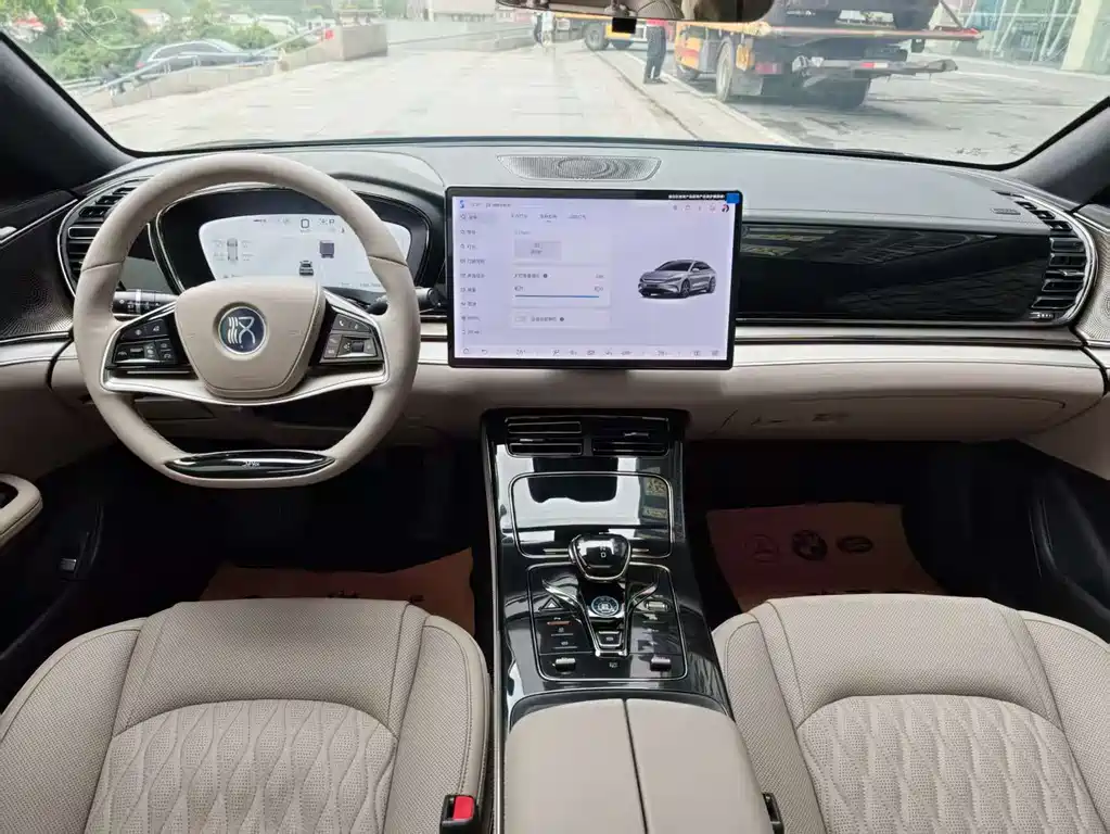 BYD Han 2025 DM-i 125KM Premium