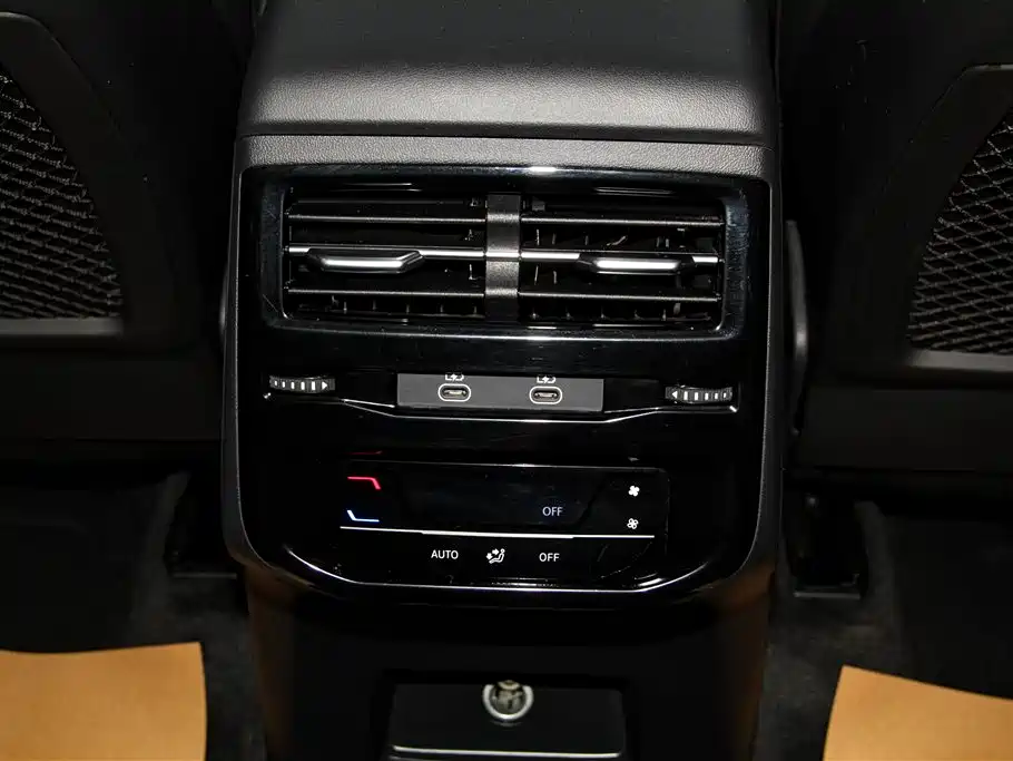 Audi Q6 2024 40 TFSI quattro Guanyun Edition Yulin Package 7-Seater
