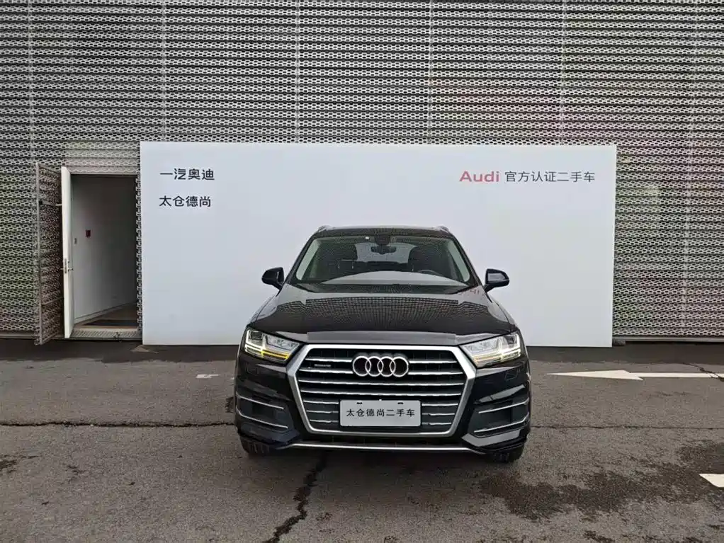 Audi Q7 2019 45 TFSI Comfort
