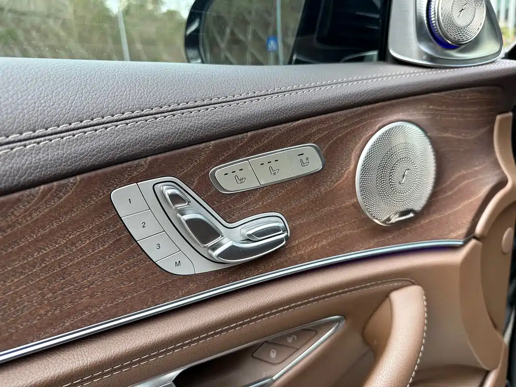 Mercedes-Benz E-Class 2022 E 300 L Luxury Edition