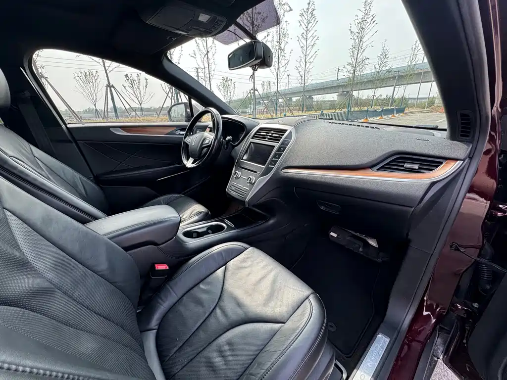 Lincoln MKC 2019 2.0T AWD Reserve Edition China VI