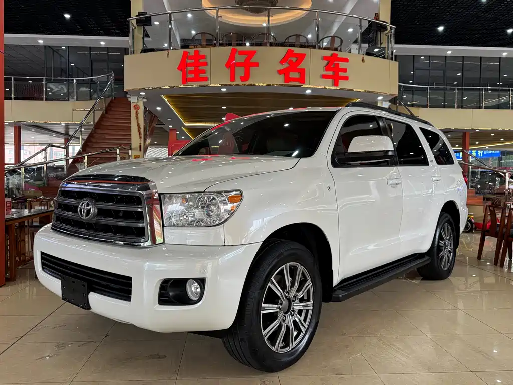 Toyota Sequoia 2015 5.7L US Spec
