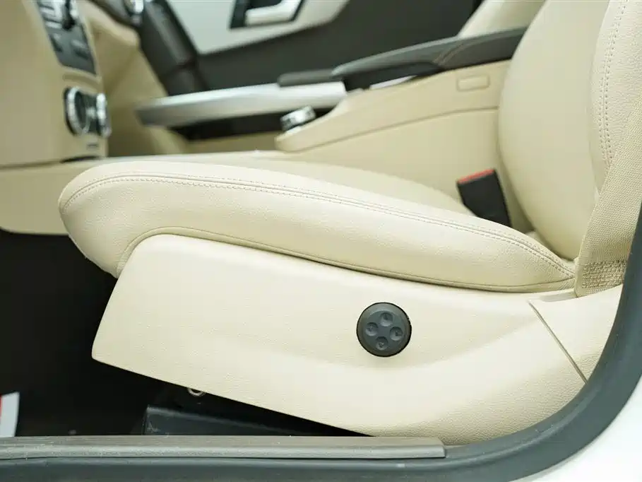Mercedes-Benz GLK-Class 2015 GLK 300 4MATIC Fashion Edition Ultimate Version