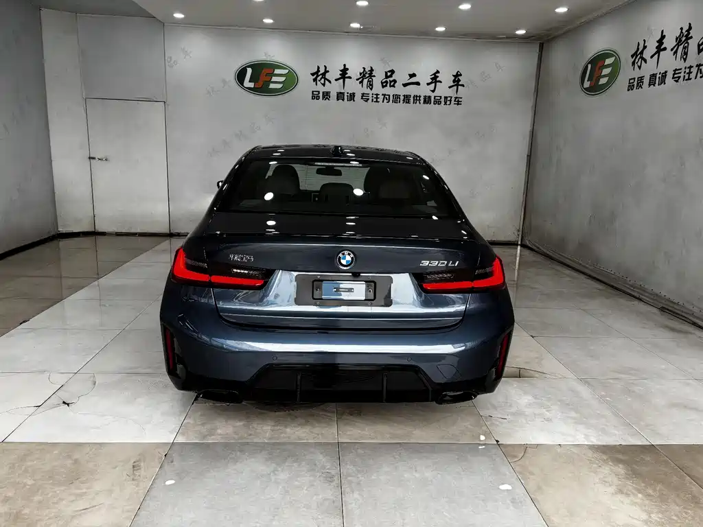 BMW 3 Series 2025 330Li Exclusive M Sport Night Edition