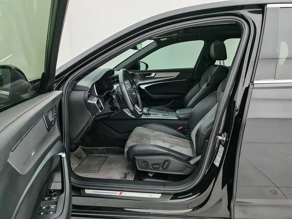 Audi A6L 2022 45 TFSI quattro Zhenxuan Dynamic Edition