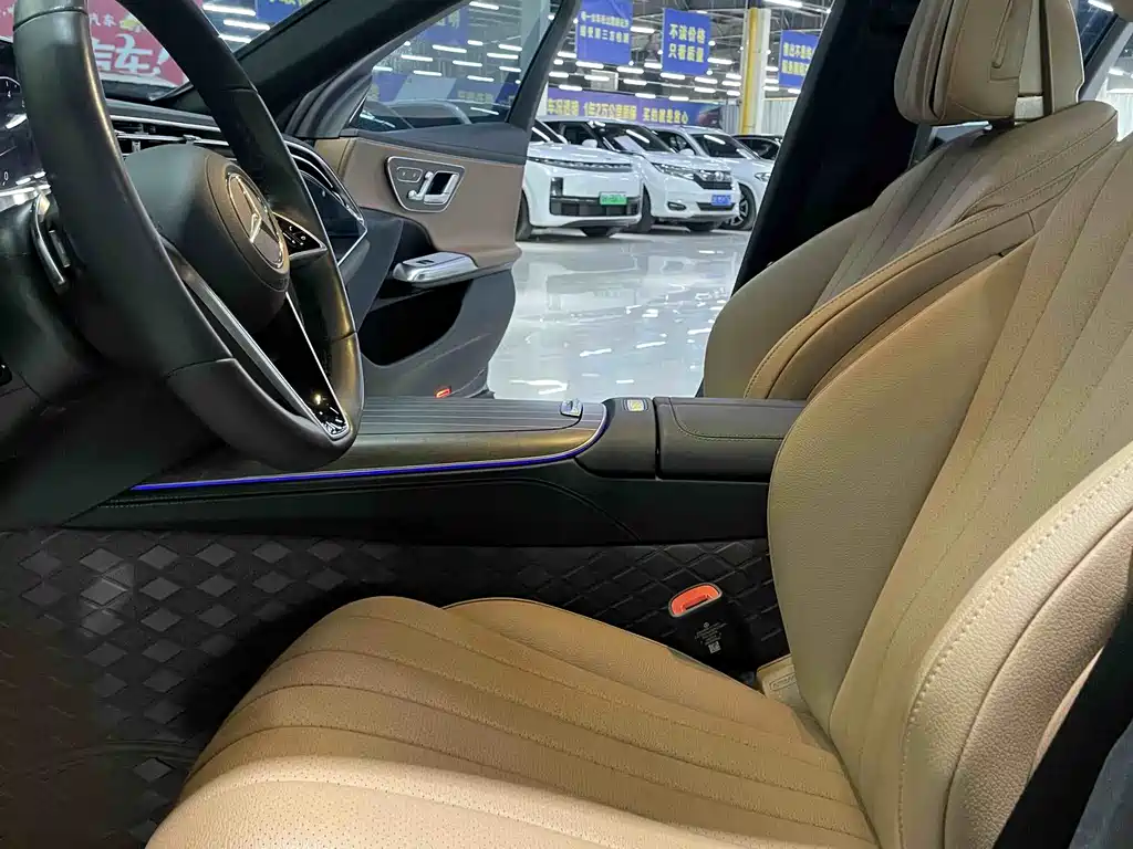 Mercedes-Benz E-Class 2024 E 300 L Luxury