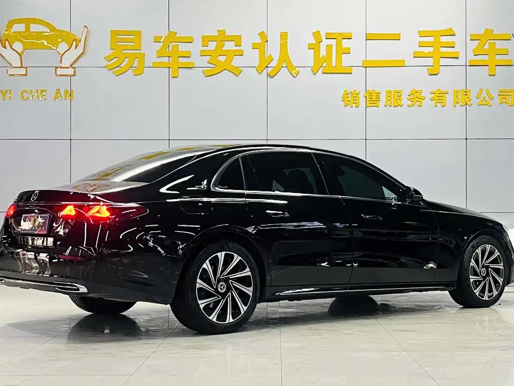 Mercedes-Benz E-Class 2024 E 300 L Luxury