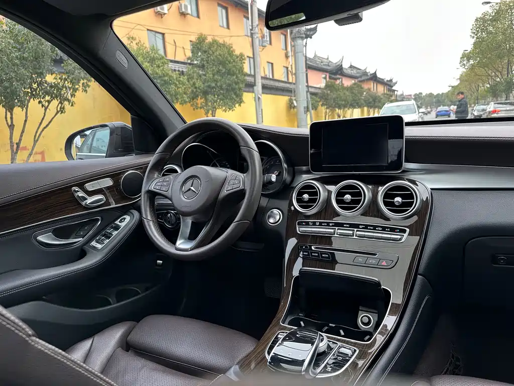 Mercedes-Benz GLC 2018 GLC 260 4MATIC Dynamic