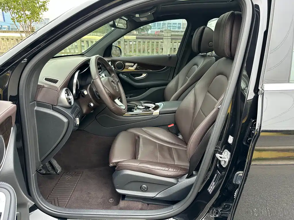 Mercedes-Benz GLC 2018 GLC 260 4MATIC Dynamic