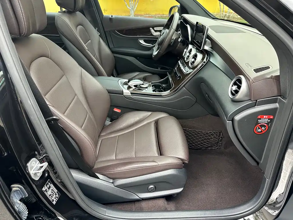 Mercedes-Benz GLC 2018 GLC 260 4MATIC Dynamic