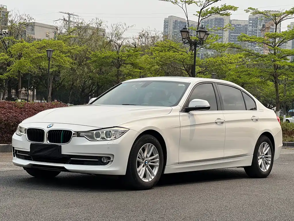 BMW 3 Series 2014 320Li Fashion Edition