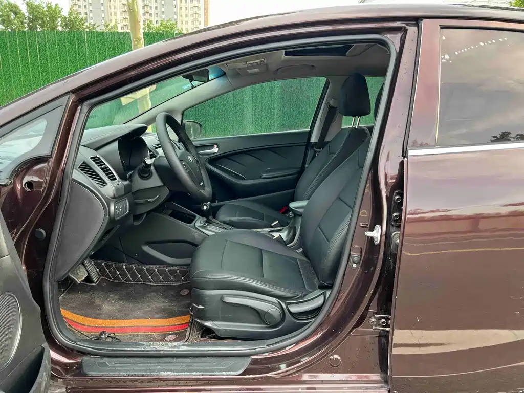 Kia K3 2015 1.6L Automatic GLS