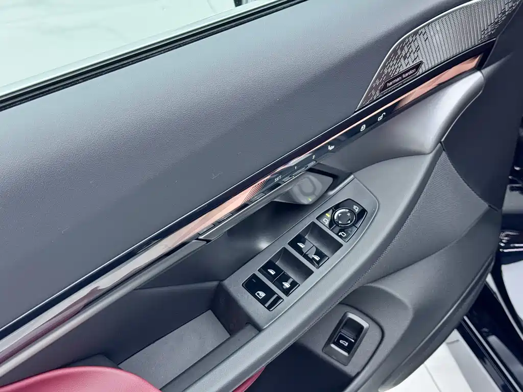 BMW i5 2025 eDrive 40L M Sport Package