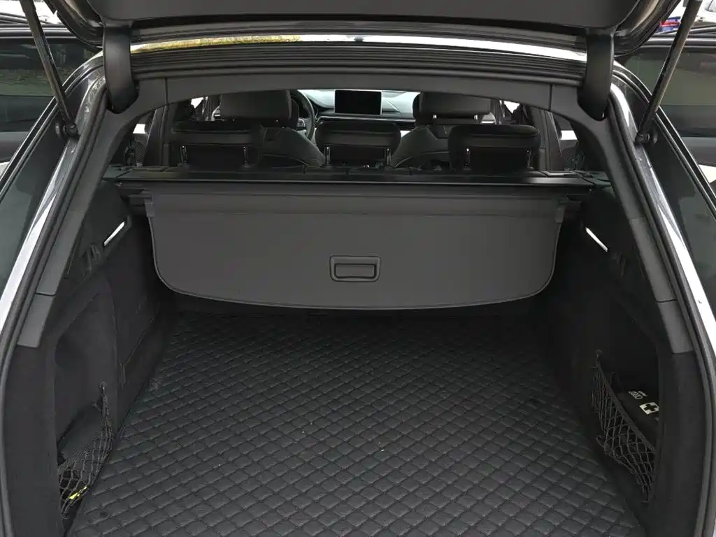 Audi A4 Avant 2020 40 TFSI Luxury Dynamic