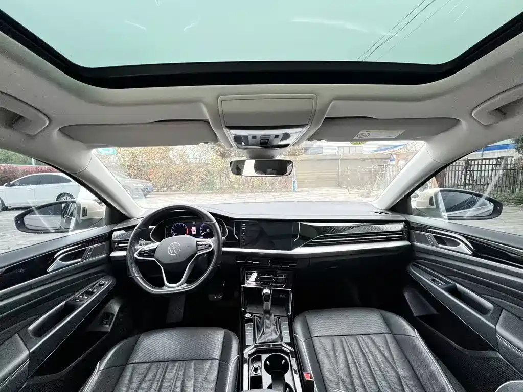 Passat 2022 330TSI Starlight Luxury Edition