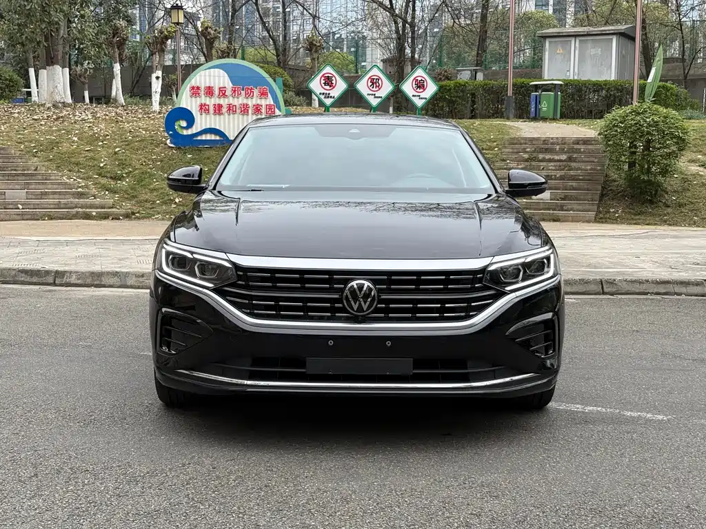 Volkswagen Passat 2024 380TSI Luxury Edition