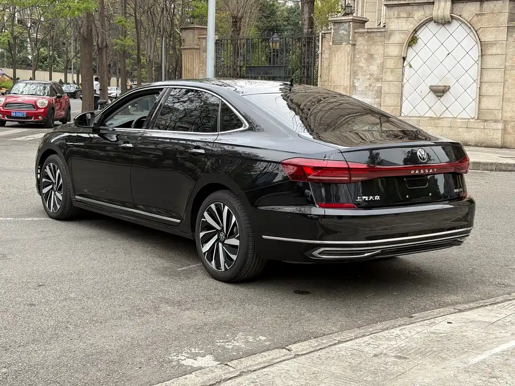 Volkswagen Passat 2024 380TSI Luxury Edition