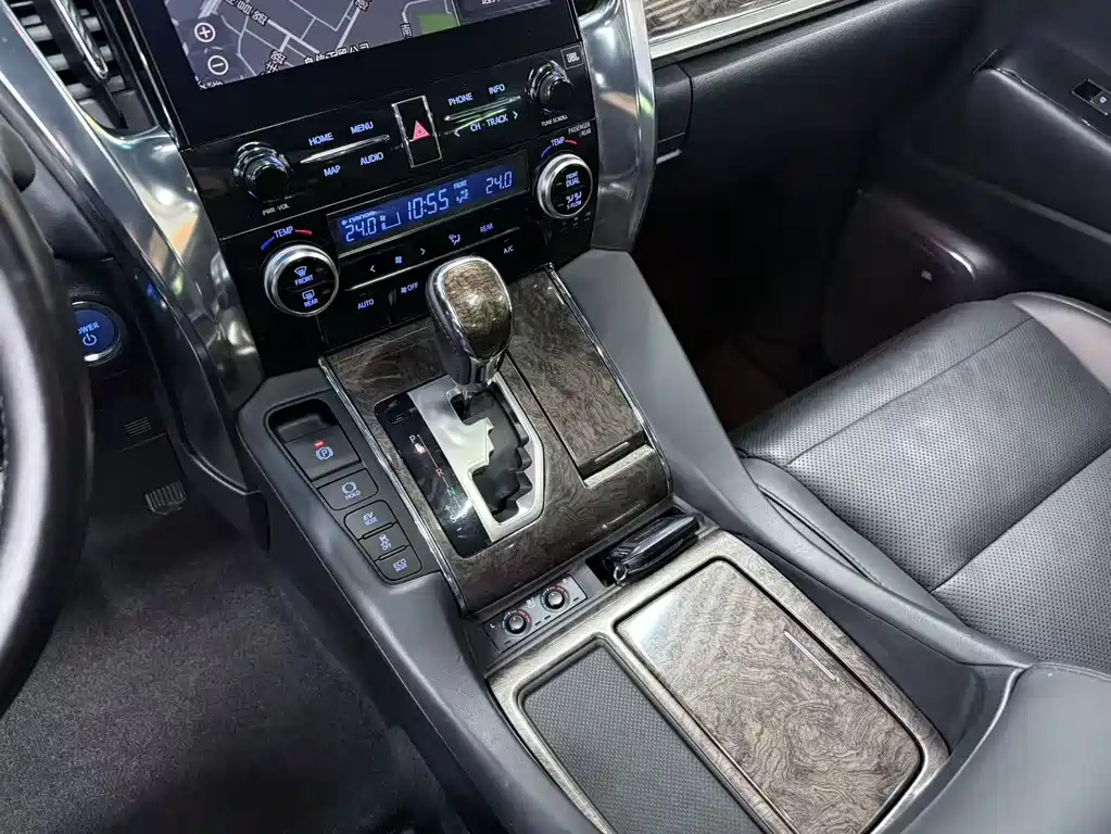 Toyota Vellfire 2021 Crown Hybrid 2.5L HV Premium Edition