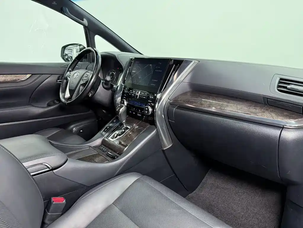 Toyota Vellfire 2021 Crown Hybrid 2.5L HV Premium Edition