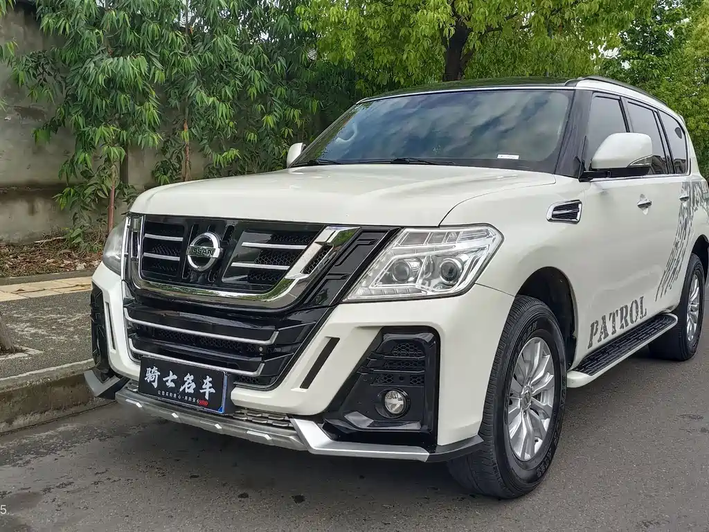 Nissan Patrol 2018 4.0L Leading Edition