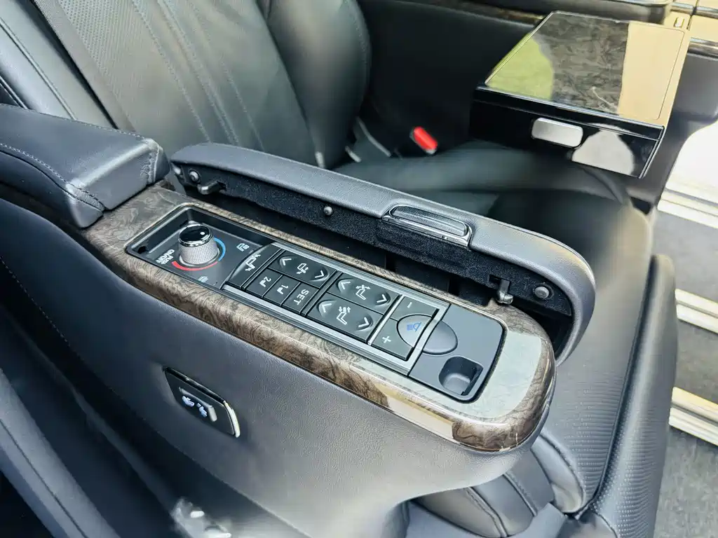Toyota Alphard 2019 Hybrid 2.5L Premium Edition