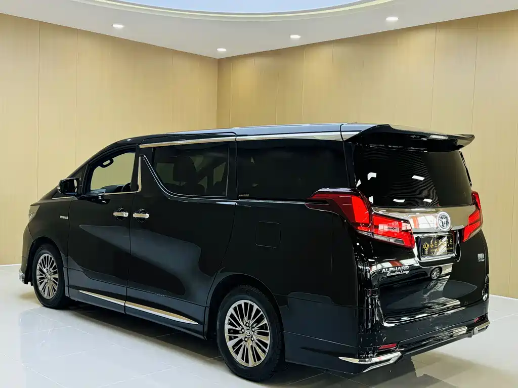 Toyota Alphard 2019 Hybrid 2.5L Premium Edition