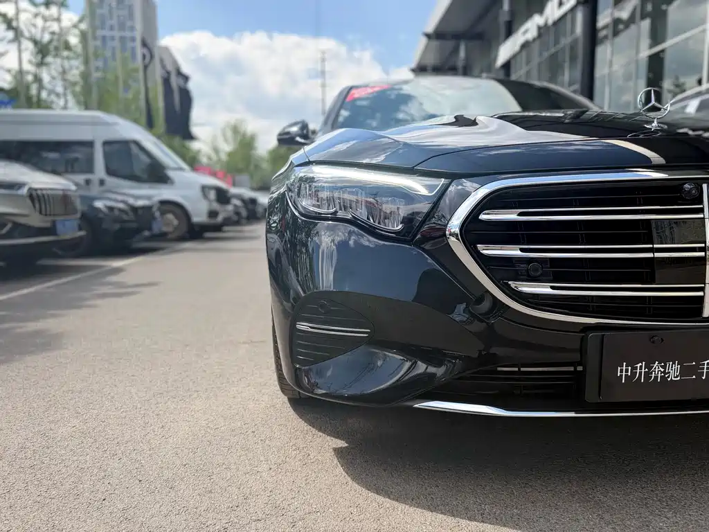 Mercedes-Benz E-Class NEV 2024 E 350 e L Plug-in Hybrid Sedan