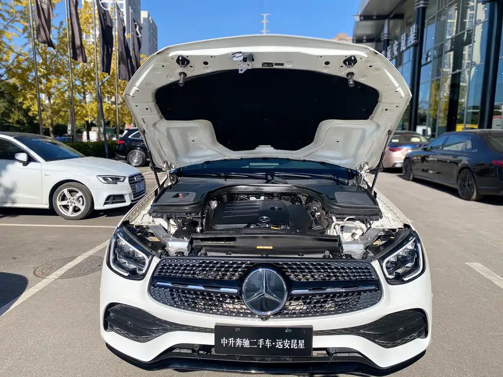 Mercedes-Benz GLC Coupe 2021 GLC 260 4MATIC Coupe SUV