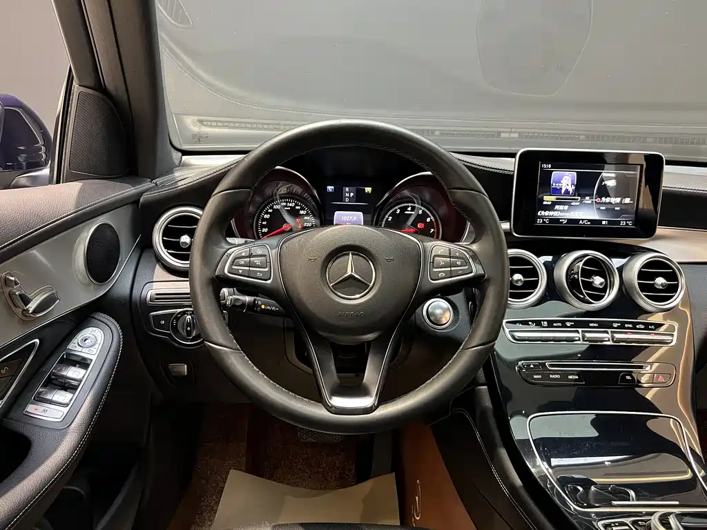 Mercedes-Benz GLC 2016 GLC 200 4MATIC