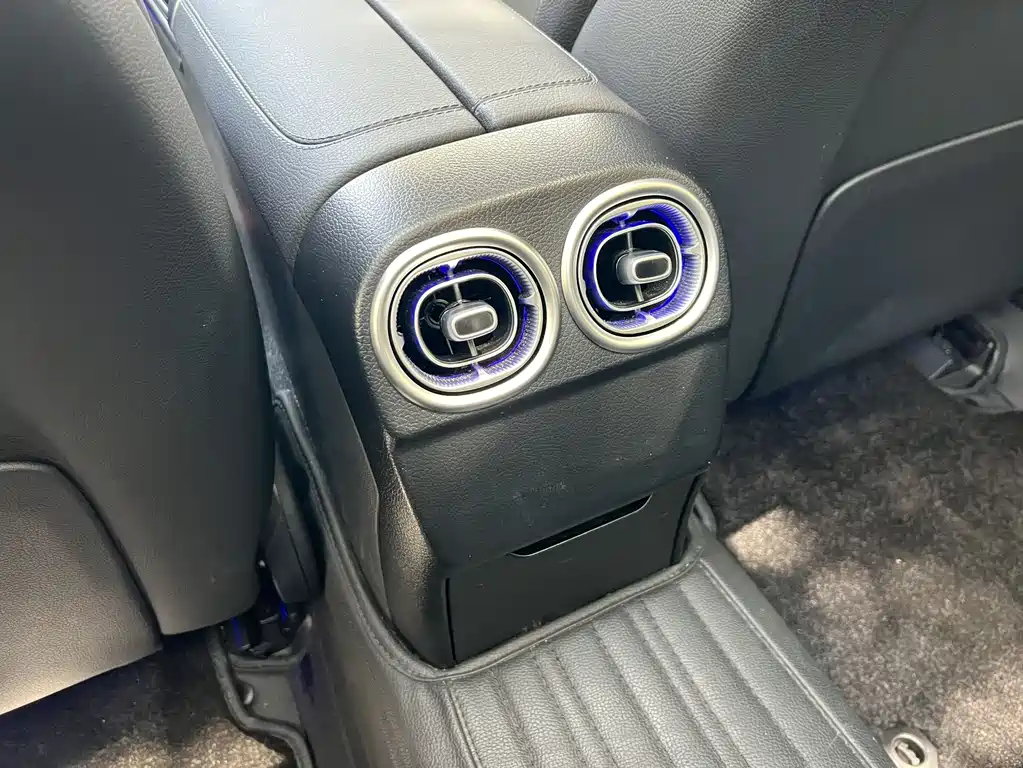 Mercedes-Benz C-Class 2025 C 260 L皓夜 Sport Edition