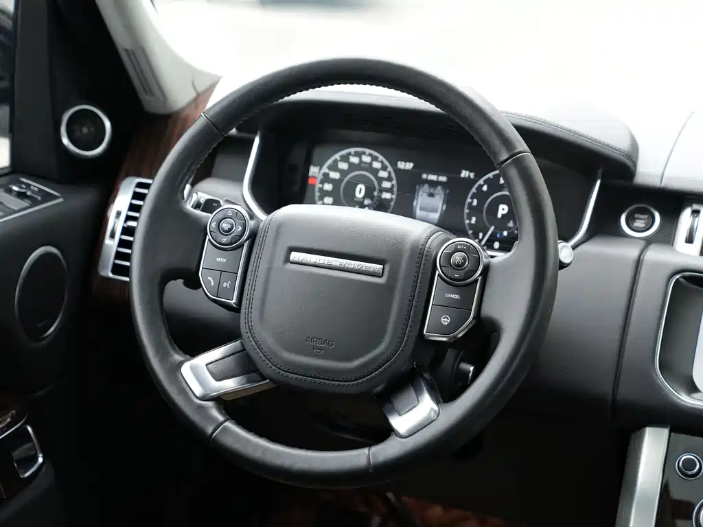 Range Rover 2016 3.0 SC V6 Vogue LWB