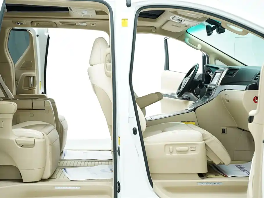 Alphard 2012 3.5L Premium Edition