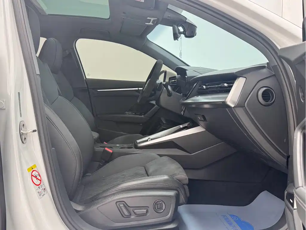 Audi A3 Sportback 35 TFSI Luxury Sport 2021