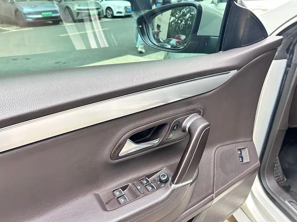FAW-Volkswagen CC 2016 1.8TSI Luxury