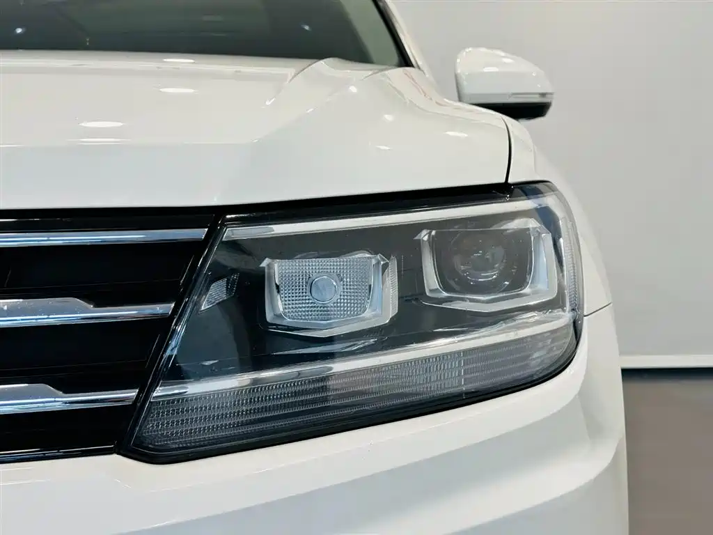 Tiguan L 2019 330TSI Automatic FWD Panorama Comfort Edition China VI