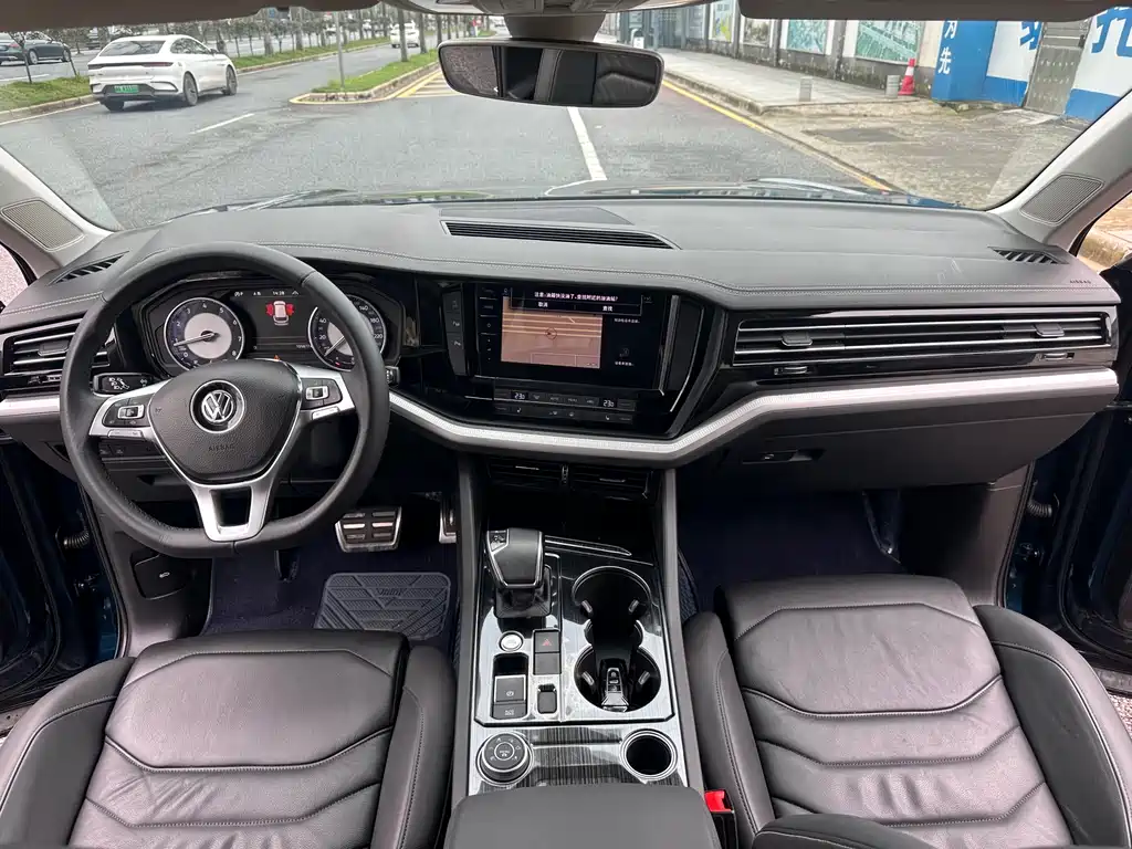 Touareg 2019 2.0TSI Navigator Edition China VI