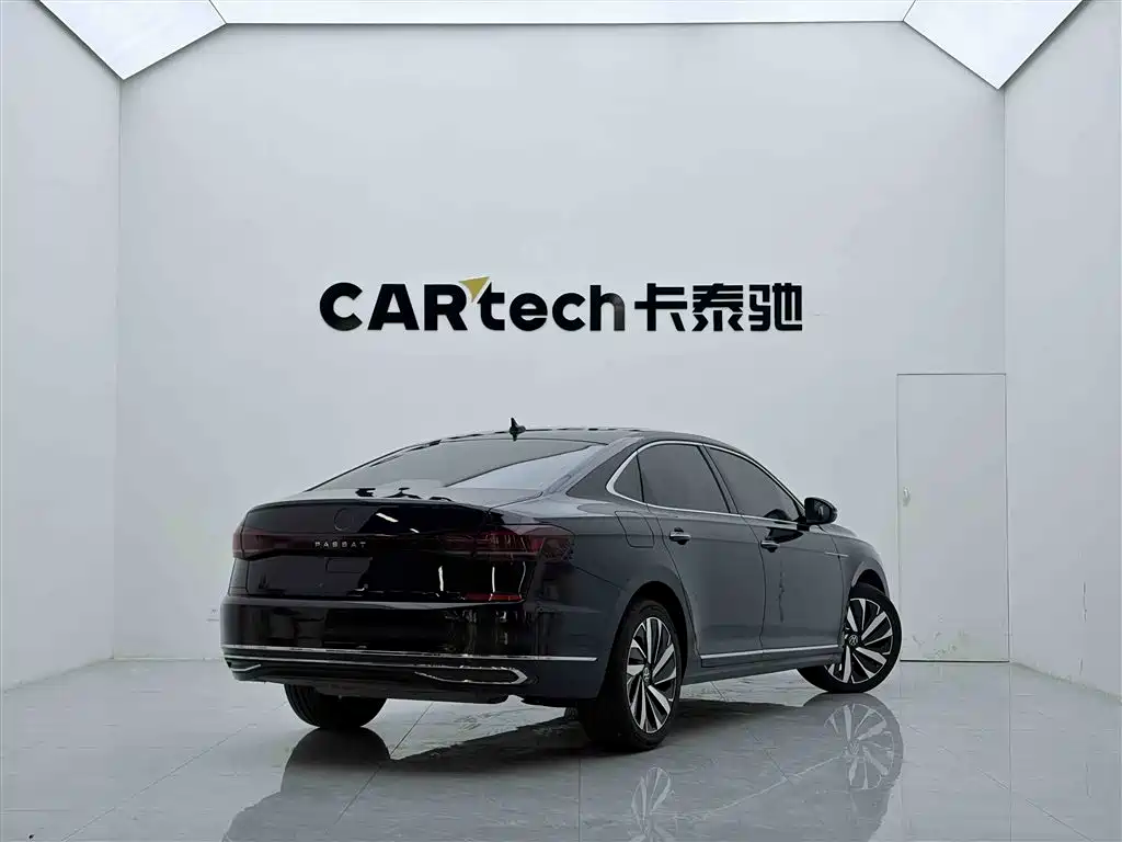 Volkswagen Passat 2022 330TSI Highline