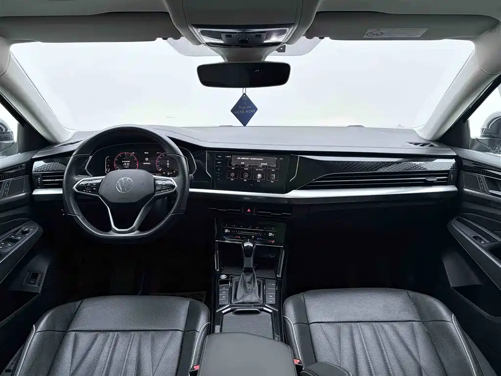 Volkswagen Passat 2022 330TSI Highline