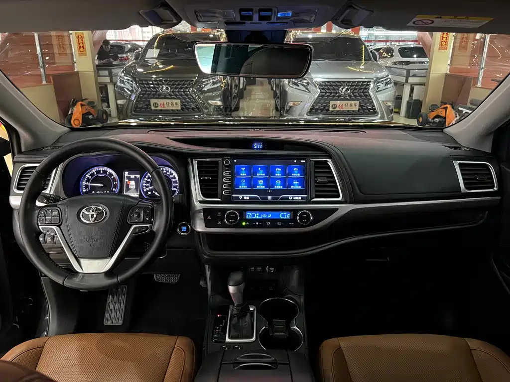 Toyota Highlander 2018 2.0T AWD Knight Edition 7-Seater China VI