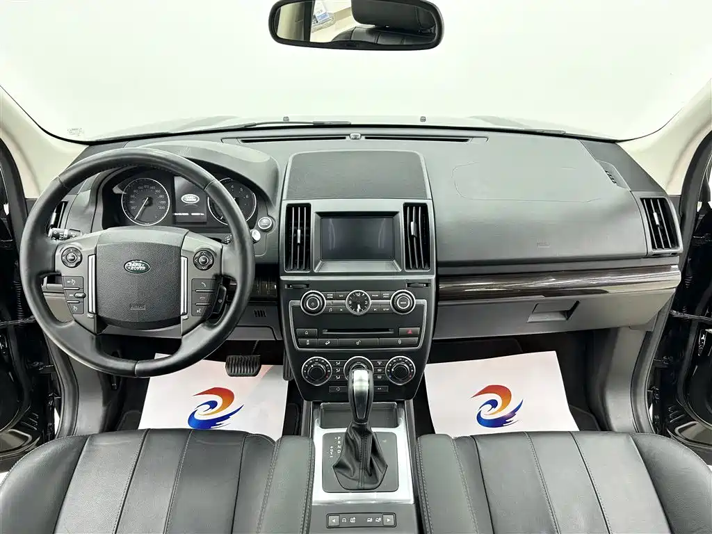 Land Rover Freelander 2 2013 2.0T Si4 SE Gasoline Version