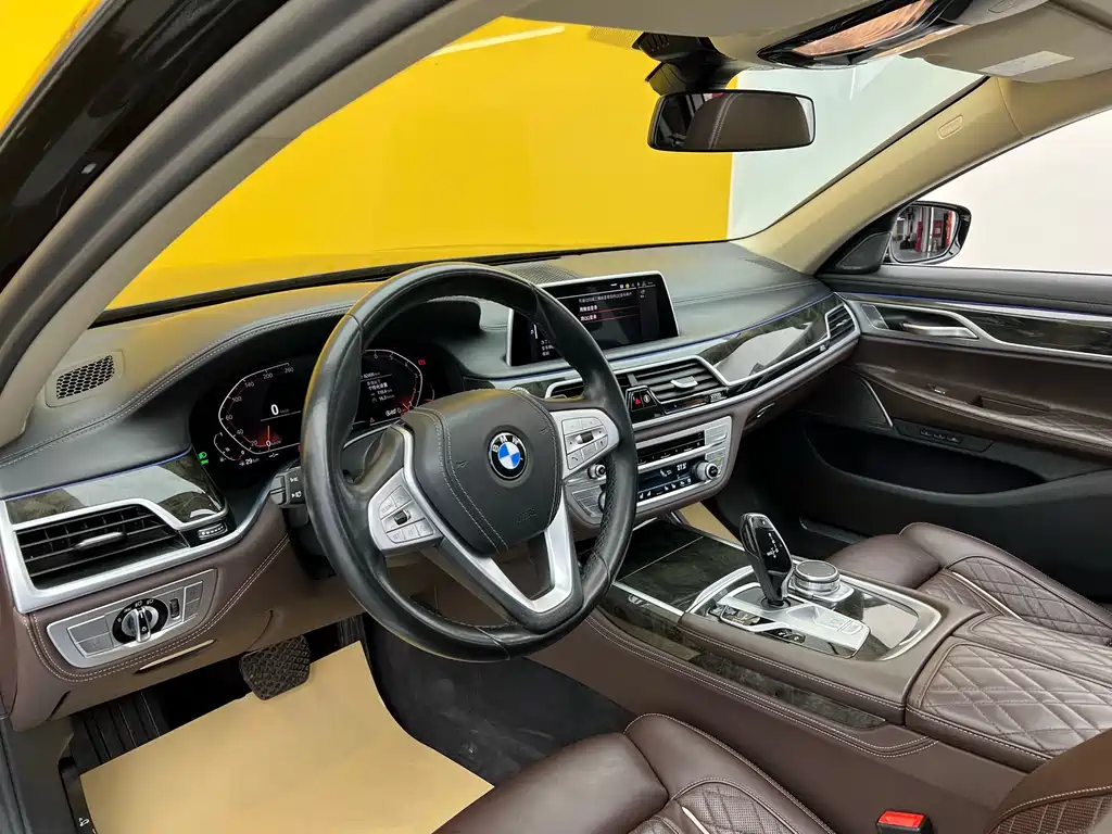 BMW 7 Series 2019 740Li Leading Edition M Sport Package