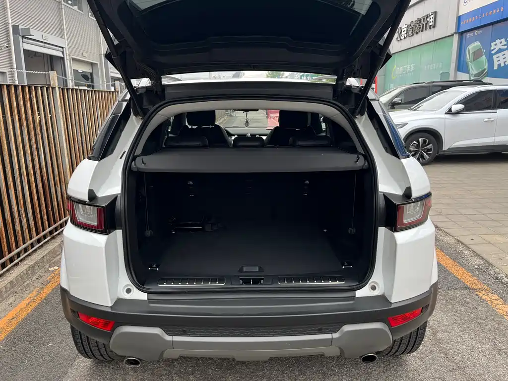 Range Rover Evoque 2018 240PS SE Dynamic Edition