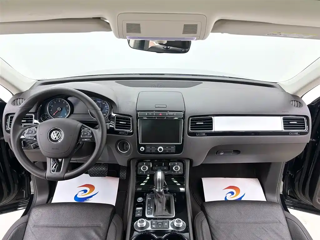 Volkswagen Touareg 2017 3.0 TSI