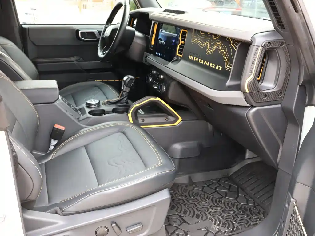Ford Bronco 2024 2.3T Badlands