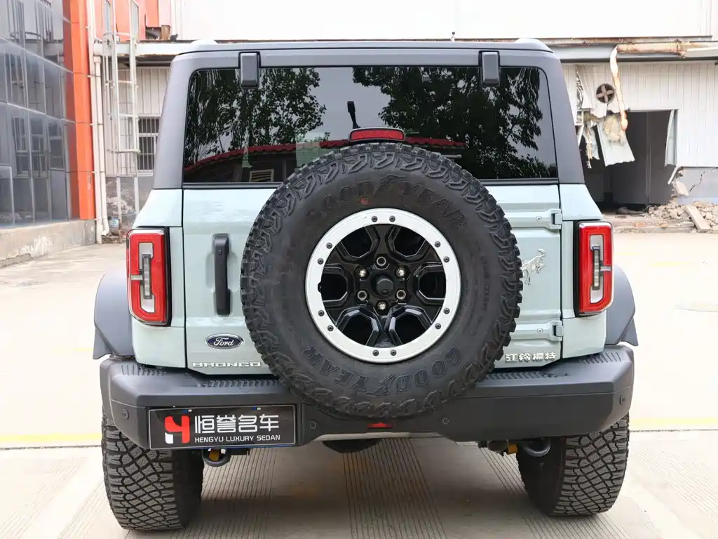 Ford Bronco 2024 2.3T Badlands