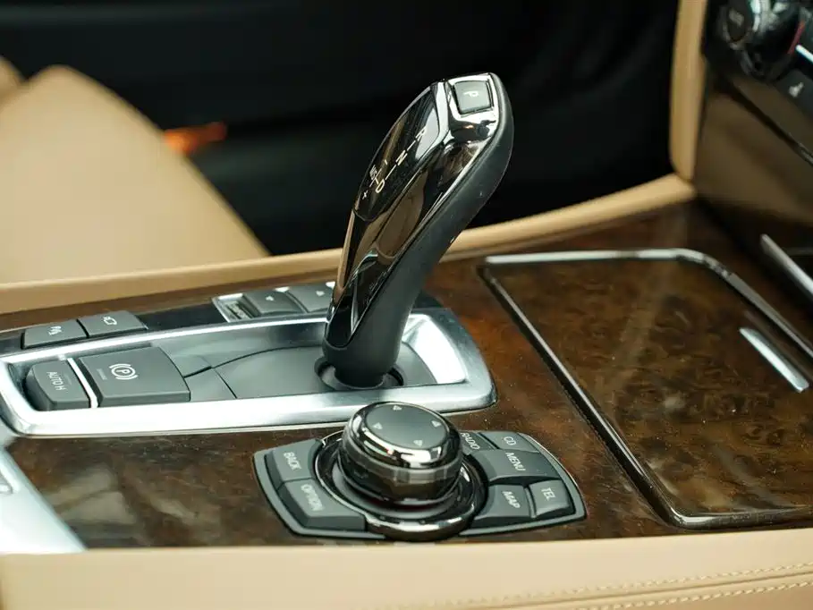 BMW 7 Series 2010 760Li