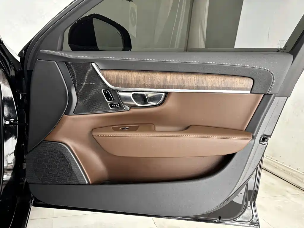 Volvo S90 2025 B5 Inscription
