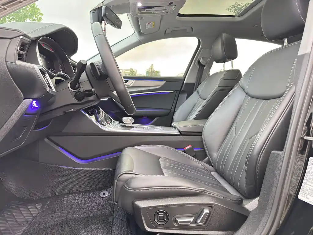 Audi A6L 2024 45 TFSI臻选动感型